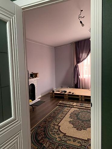 Продажа коттеджей и домов: 🔥 Бишкек–Алматы трассасынын биринчи линиясында үй | 8 сотых | Жашоого — 4