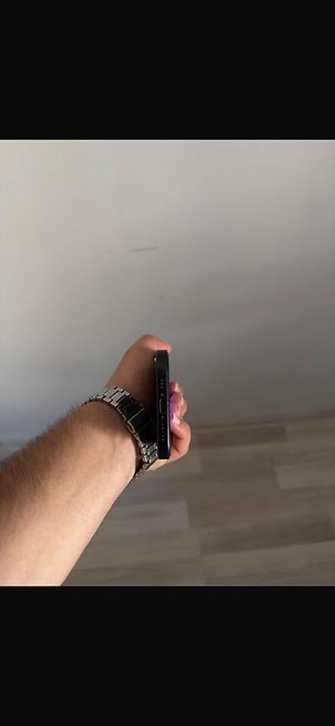 Apple iPhone: IPhone 16, 128 GB, Qara, Simsiz şarj — 5