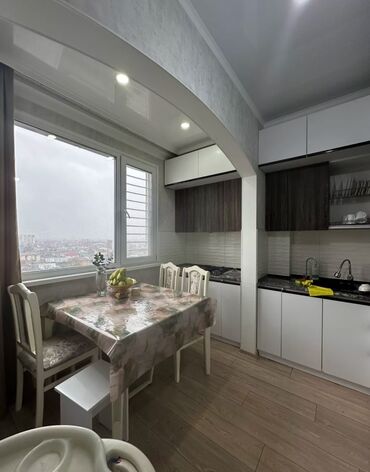 Продажа квартир: 2 комнаты, 82 м², 106 серия улучшенная, 9 этаж, Евроремонт