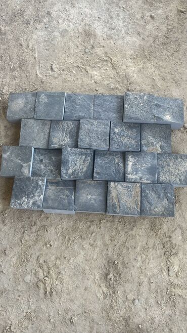 Dekorativ daşlar: Təbii daş məhsulları - Bazalt/klinker tipli qara-boz döşəmə daşları — 2