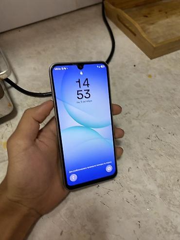 Samsung Galaxy A17, Б/у, 128 ГБ, цвет - Серебристый, 2 SIM
