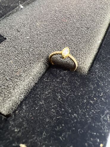 Sırğalar: Piisinq sırqa. 60 Azn almışam. 2 həftə istifadə etmişəm. İşimlə — 3