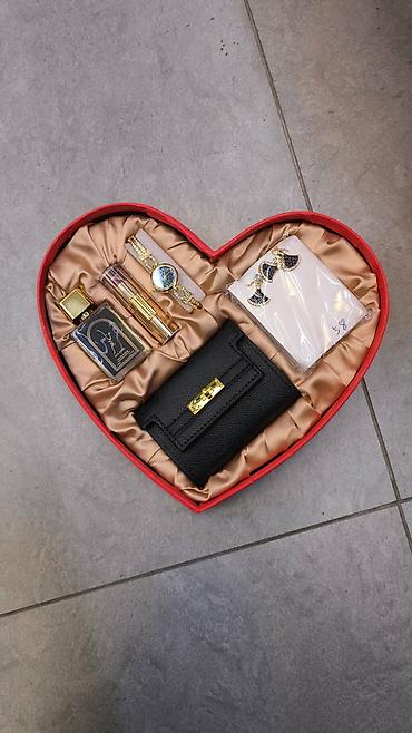 Parfemi: Zenski poklon setovi — 7