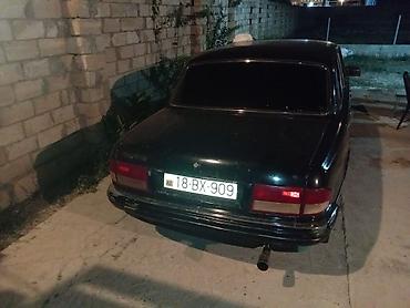 QAZ: GAZ Volga sedan – qara rəng Xüsusiyyətlər: - Kuzov: 4 qapılı sedan - — 13