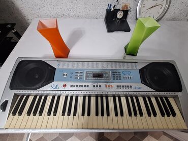 микрофон для записи: Синтезатор YONGMEI YM-668 - Полноразмерная клавиатура: 61 клавиша -
