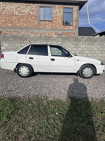 Daewoo: Daewoo Nexia: 2009 г., 1.5 л, Кол менен иштөөчү, Бензин, Седан — 1