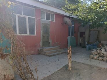 sarayda heyet evleri ucuz qiymete: 8-ой километр 5 комнат, 100 м², Нет кредита, Без ремонта