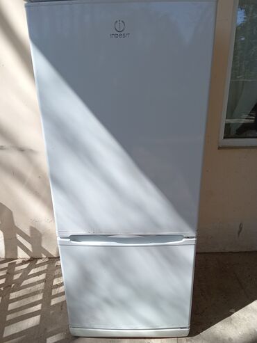 Б/у Холодильник Indesit, De frost, Двухкамерный, цвет - Белый