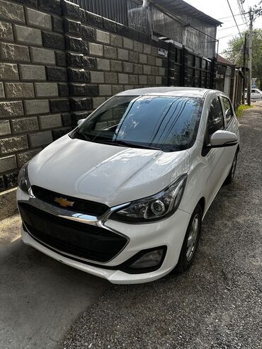 chevrolet orlando: Chevrolet Spark: 2019 г., 1 л, Механика, Бензин, Хэтчбэк