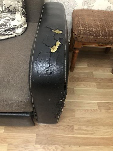diva divan: Künc divan-sofa

Divanin bir terefinin kojasi cirilib — 2