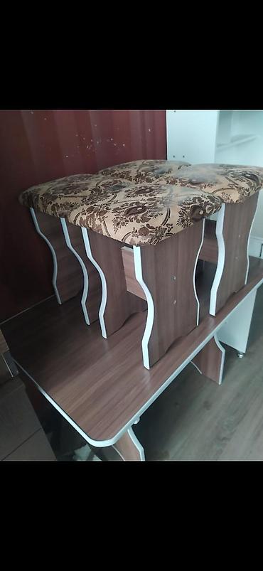 4 mom: Новый кухонный стол с 4 и 6 табуретками 1.10*65 с 4 табуретками — 4