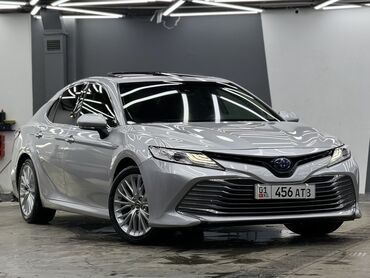 Toyota: Toyota Camry: 2018 г., 2.5 л, Автомат, Гибрид, Седан