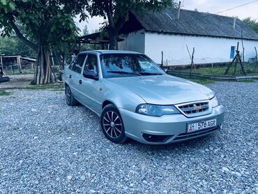 движок на пассат: Daewoo Nexia: 2009 г., 1.6 л, Механика, Бензин, Седан