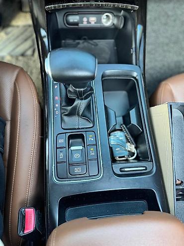Kia: Kia Sorento: 2019 г., Кроссовер — 5