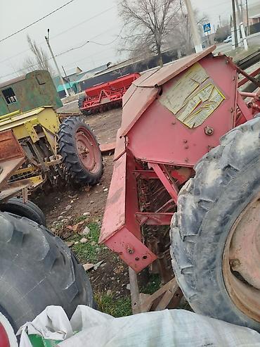 Зерновые сеялки: Зерновая сеялка прицепная жёлтый 250тыс. красный 250тыс Описание: - — 18