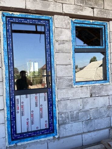 жалюзи на пластиковые окна вертикальные: Готовое пластиковое окно, Тип окна: Стандартные, 150 * 150, Новый, Бесплатная установка, Без рассрочки