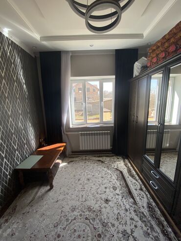 молодая гвардия: 60 м², 2 комнаты, Подвал, погреб, Забор, огорожен