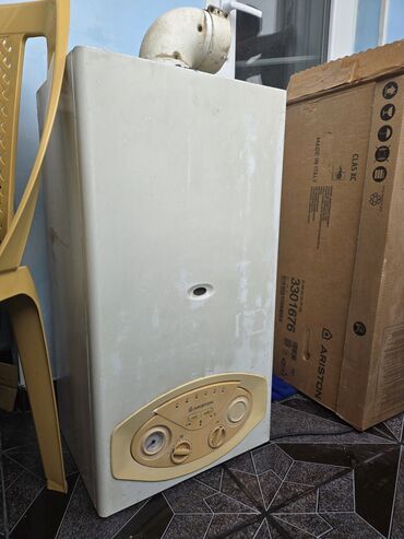 ağ maqnit: Ariston Kombi Yenisi alındığı üçün təcili satılır. hərbir detalı