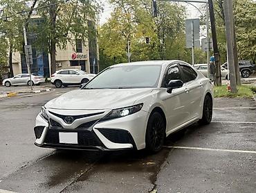 Унаа: Toyota Camry: 2022 г., 2.5 л, Автомат, Бензин, Седан — 2