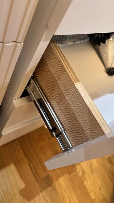 Uşaq dolabları: Oğlan və qız üçün, İşlənmiş, 3 qapılı, Açılan, Düz dolab — 10