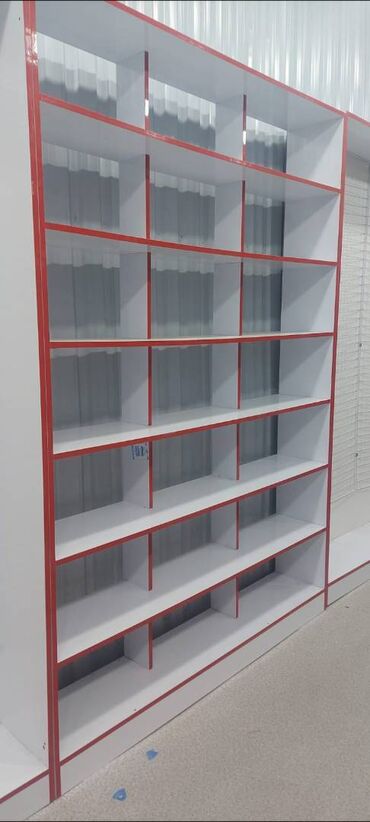 plastik qapi ikinci el: Mağaza üçün vitrin/polka satılır. Ölçüləri: hündürlüyü 2.20 metr, eni