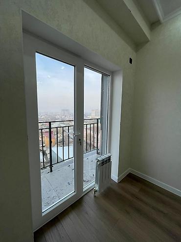 Продажа квартир: 3 комнаты, 77 м² — 1