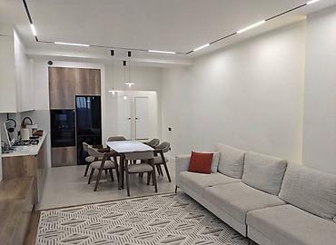 residence: 3 комнаты, 93 м², Асанбай мкр 4 этаж — 1