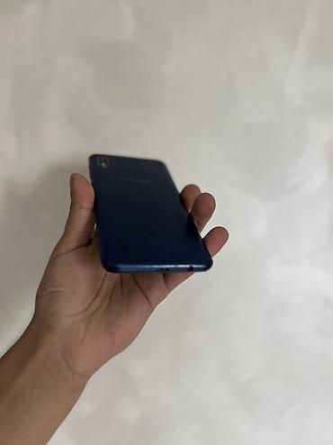 Samsung: Samsung Galaxy A10, 32 GB, rəng - Mavi, Sensor — 5