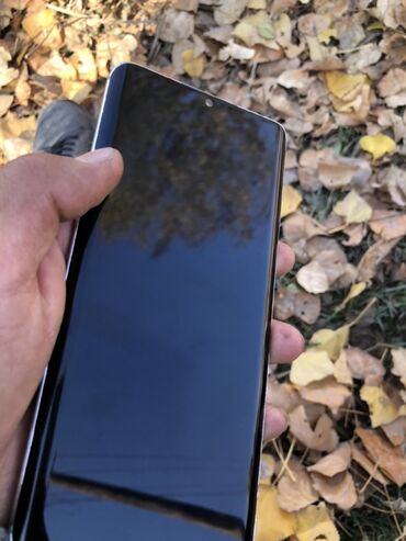 продам ноутбук бу: Смартфон с большим безрамочным дисплеем Описание: - Экран: крупный
