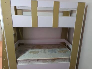 кровать чердак металлическая: Продаю б/у двухъярусную кровать с лестницей и бортиками делали на