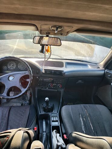 задний бампер бмв е39: BMW 5 series: 1989 г., 2.5 л, Механика, Бензин, Седан