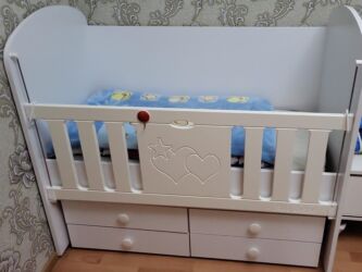 Beşiklər: Oğlan və qız üçün, Beşik