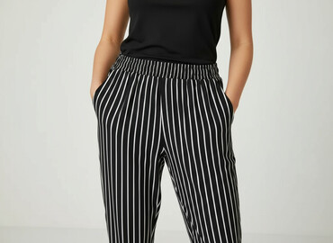 ubrania dla niskich i puszystych: Material trousers for women, size One size