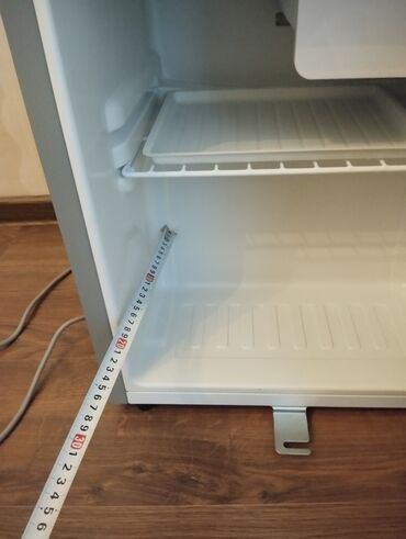 Soyuducular: Kompakt mini soyuducu – Fischer markası (üzərində loqo var). Kiçik — 6