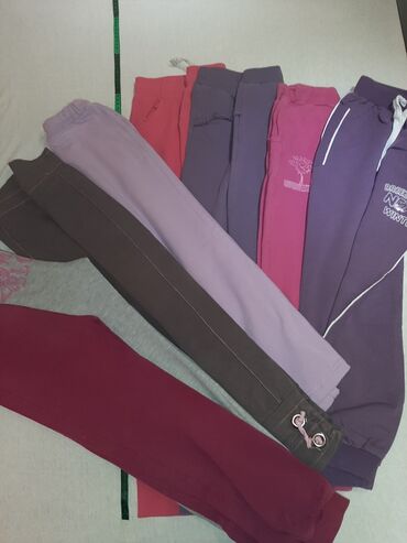 Pantalone: Veliki broj dečijih trenerki sa brojem i dimenzijama na lalafo.rs — 1 Pantalone: Veliki broj dečijih trenerki sa brojem i dimenzijama — 1