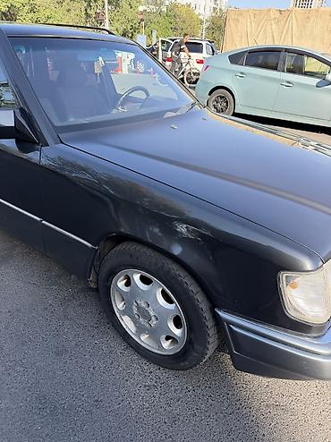 Унаа сатуу: Mercedes-Benz W124: 1995 г., 2.2 л, Автомат, Бензин, Универсал — 2