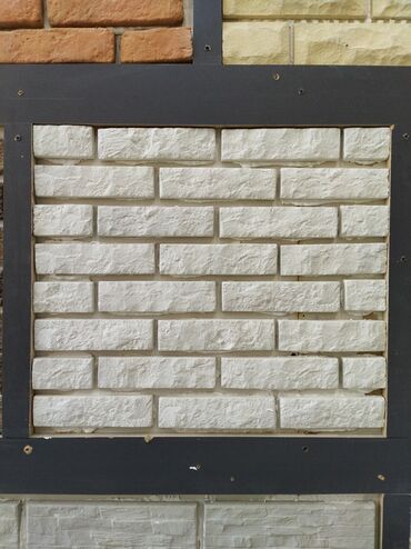 hamam ucun kafel modelleri: Ağ rəngli dekorativ kərpic panellər - Material: Dekorativ daş/kərpic