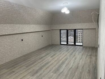 Bağ evləri: 2 otaqlı, Yeni tikili, m. Neftçilər, 106 kv. m