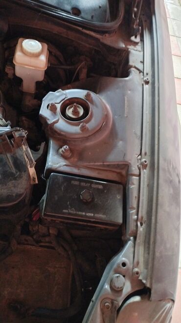 Toyota: Toyota Avensis sedan - Kuzov: 4 qapılı sedan, boz rəng - Salon: bej — 11