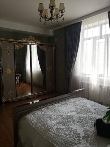 стол сервировочный: Б/у, Угловой диван, Раскладной