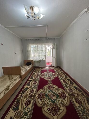 молодая гвардия боконбаева квартира: 1 комната, 40 м², 105 серия, Старый ремонт