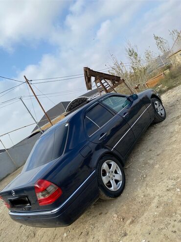 Mercedes-Benz: Mercedes-Benz C-Class: 2 l | 1994 il Sedan — 5