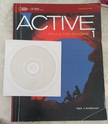 samsung s4 active: Activ, diski ilə birlikdə, içində bəzi qeydlər var