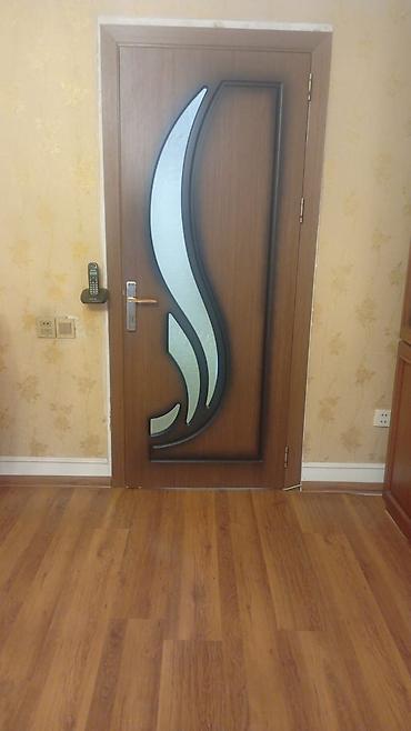 şüşə qapi: 3 eded otaq qapisi satilir 90/2.05 olcudedir, seliqelidir, bir ededi — 1