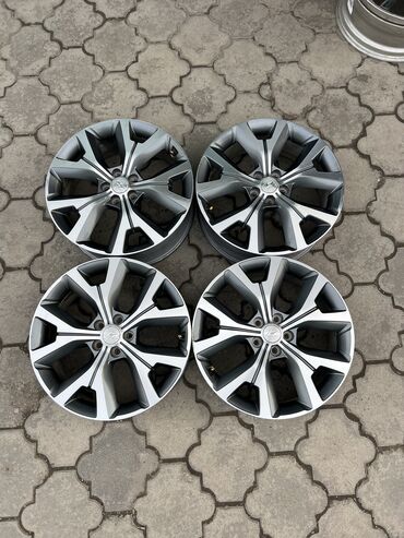 Диски: Литые Диски R 20 Hyundai, Комплект, отверстий - 5, Б/у — 3