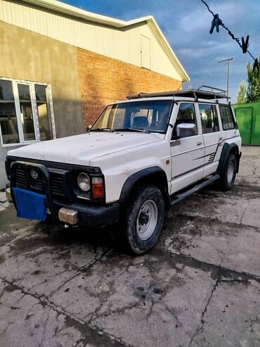 Nissan: Nissan Patrol: 1992 г., 2.8 л, Механика, Бензин, Внедорожник