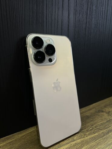 Apple iPhone: IPhone 13 Pro, Б/у, 128 ГБ, Золотой, Зарядное устройство, Защитное стекло, Чехол, 96 %