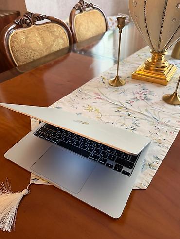 Ноутбуки и аксессуары: Macbook Air 13.6 - 512 Gb M3 Noqte,ciziq yoxdur, yeniden sechilmir — 5