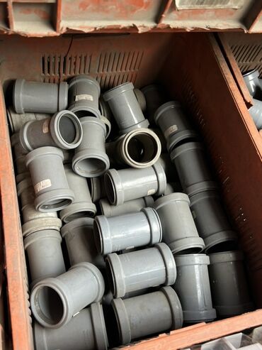 фитинги для пластиковых труб: Муфта, Материал: Пластик