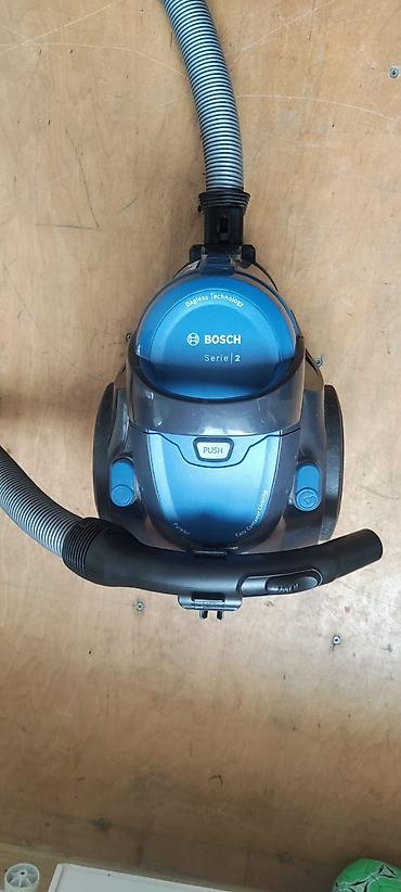 tozsovran: Bosch Serie 2 tozsoran – kisəsiz (Bagless Technology) Xüsusiyyətlər — 1